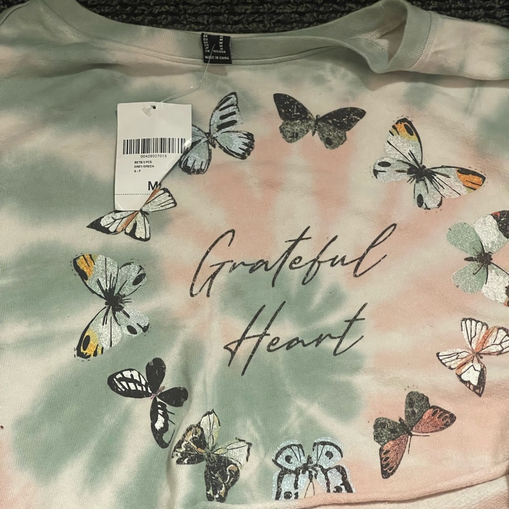 Soft Brand New Forever 21 size medium set - Picture 3 of 9